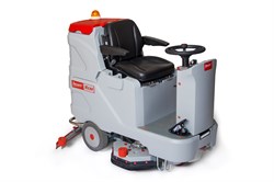 Аккумуляторная поломоечная машина с местом оператора Bennett Hussar H120-76d Pro 2743